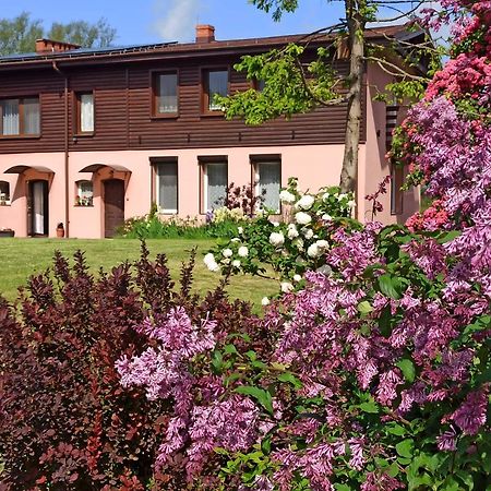 Dom Goscinny Przy Jeziorze Gardna Wielka Екстериор снимка